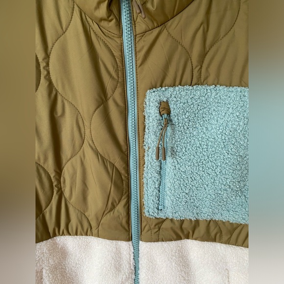 Reitmans Hyba sherpa jacket size small - Picture 2 of 5